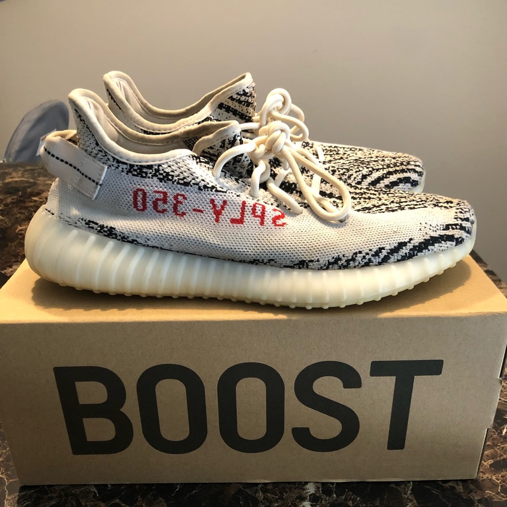 Yeezy 350 Boost zebra